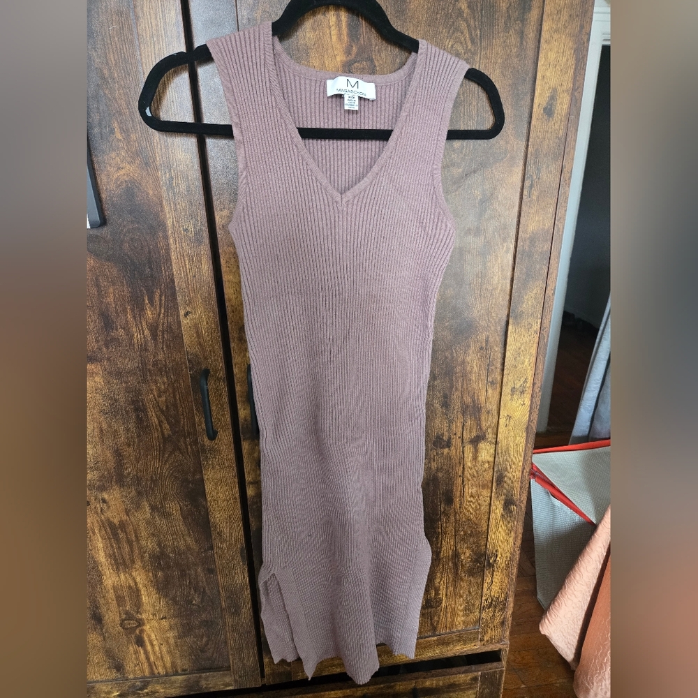 Magaschoni Ribbed V-Neck Sleeveless Dress in Mauve